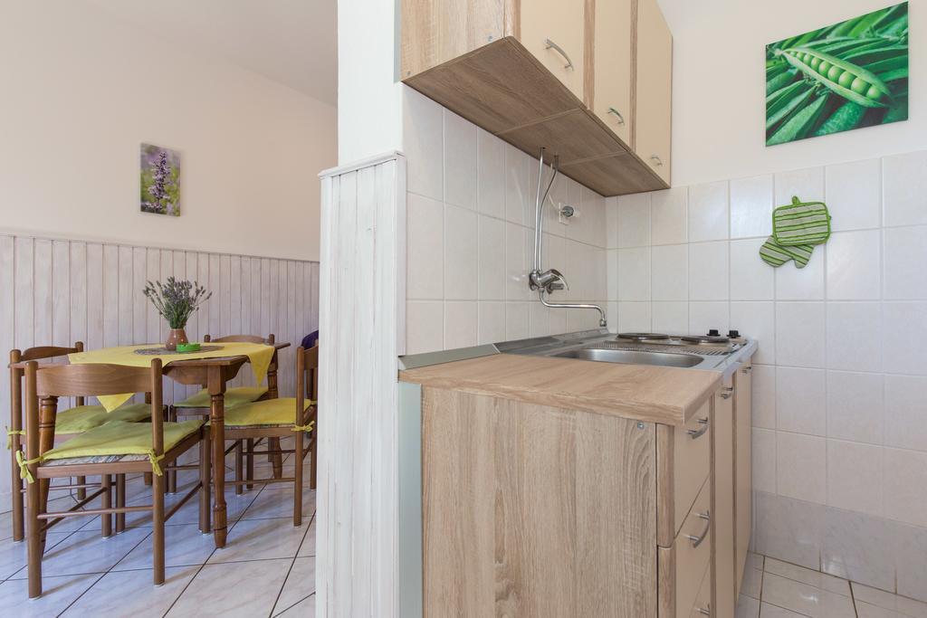 Apartment Milka A4 Krk Town Zewnętrze zdjęcie